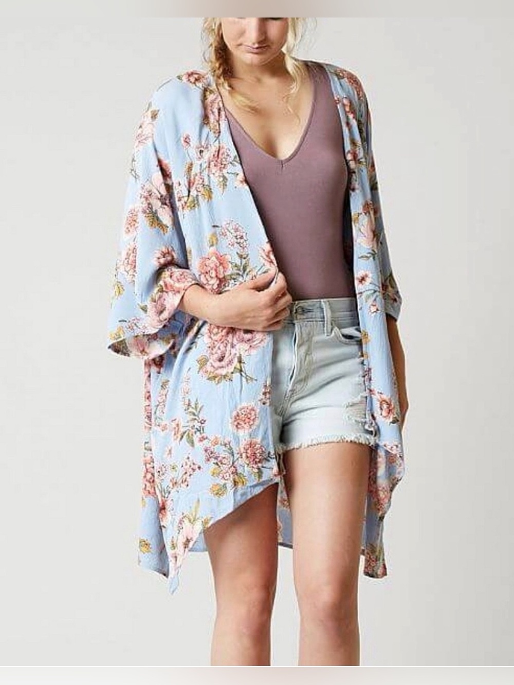 Billabong Sittin' Pretty blue and pini floral kimono size M/L